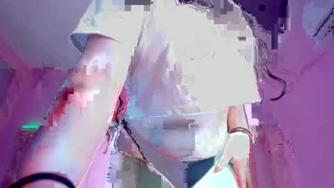 lucianablake online show from April 3, 4:43 am