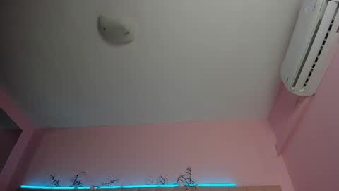 lucianablake online show from April 21, 4:30 am