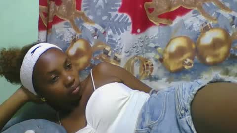 lucie196645 online show from June 4, 7:29 pm