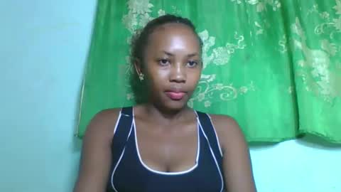 lucie196645 online show from May 7, 10:52 am