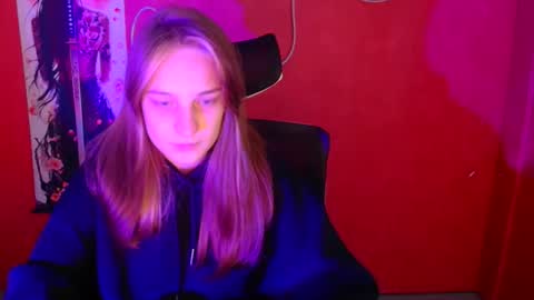 Lucie online show from December 1, 10:23 pm