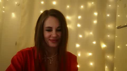 LucieMack online show from March 6, 7:31 pm