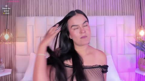 lucie online show from April 24, 5:27 pm