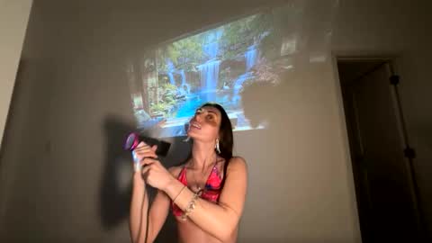 lucky_g3ld online show from May 1, 4:16 am