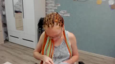 lucky_licky20 online show from November 10, 3:01 am