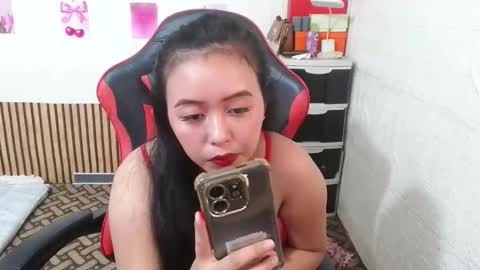 lucsin online show from April 29, 7:00 am