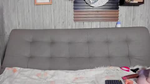 Lucy online show from March 30, 2:55 am