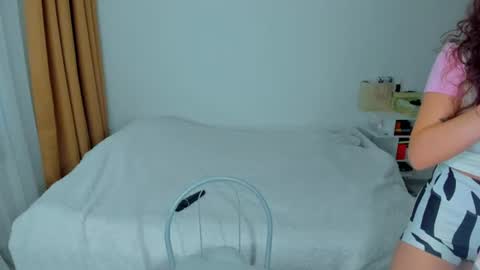 lucy__ray online show from July 22, 6:42 pm