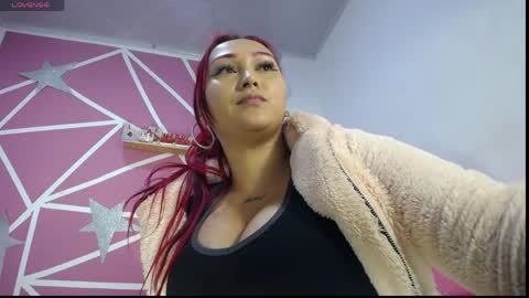 lucy_beatifull online show from April 21, 11:06 am