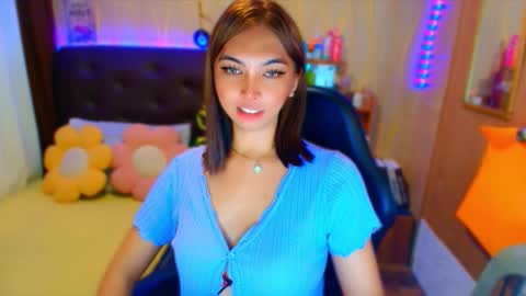 Snapshot of lucy_gray29 chatting on September 21, 8:02 am Lucy online show from September 21, 8:02 am