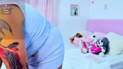 Lucy online show from April 10, 12:11 pm