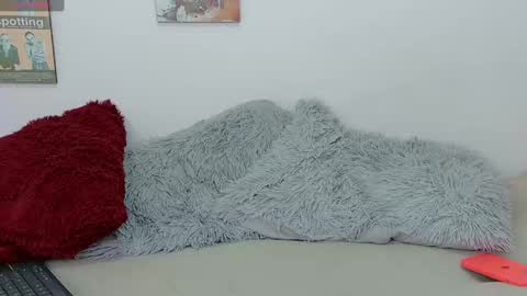 Snapshot of lucy_monroe_ chatting on October 5, 1:32 am Lucy online show from October 5, 1:32 am