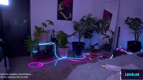 Lucy Alien  online show from November 26, 4:30 pm