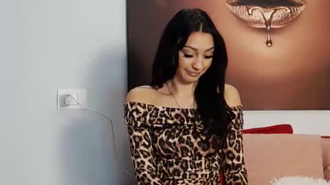 Lucy Kims online show from October 6, 9:52 pm