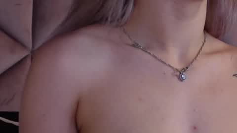 Lucy Lexton online show from March 7, 5:18 am