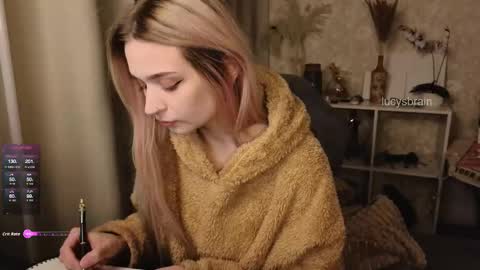 Snapshot of lucysbrain chatting on September 13, 6:49 pm Lucy online show from September 13, 6:49 pm