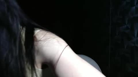 luisa lovedom online show from April 27, 1:52 pm