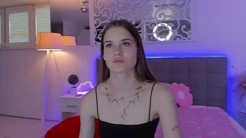 LuisaClover online show from June 11, 12:13 pm