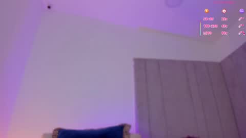 L U I S A online show from April 6, 8:21 pm