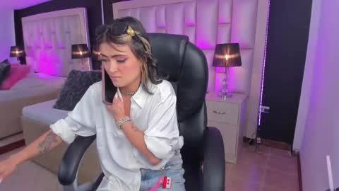 Luisa  online show from December 16, 10:37 pm