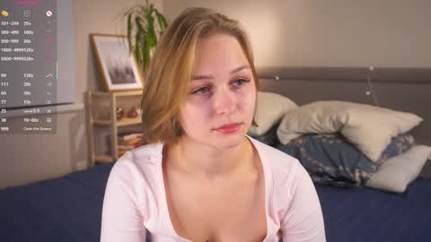 Snapshot of lula_pie chatting on October 13, 2:53 pm Lula online show from October 13, 2:53 pm