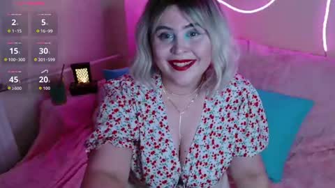 lulovia online show from June 25, 10:33 pm