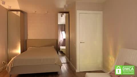 Lulu online show from October 25, 3:52 pm