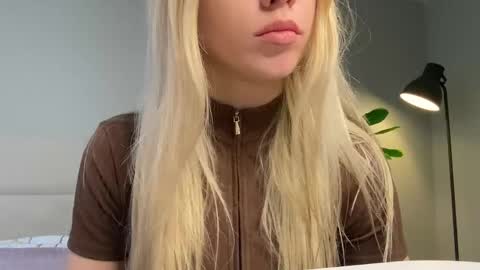 Catherine online show from May 22, 5:22 pm