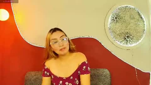 luna__velvet online show from June 11, 12:35 pm