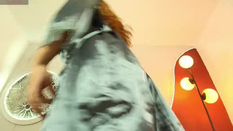 luna__velvet online show from April 28, 4:11 pm