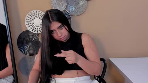 luna_cute14 online show from June 6, 9:32 pm