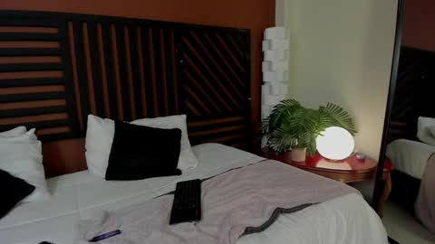 luna_cute14 online show from April 25, 9:12 pm