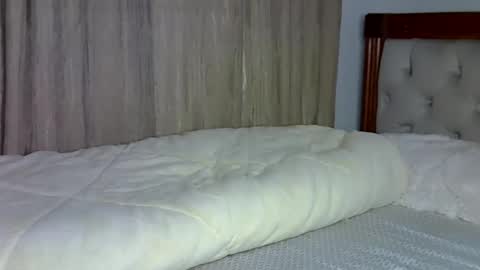 maskedmalkia online show from April 20, 12:13 am