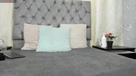 Luna Eva online show from April 27, 2:14 pm