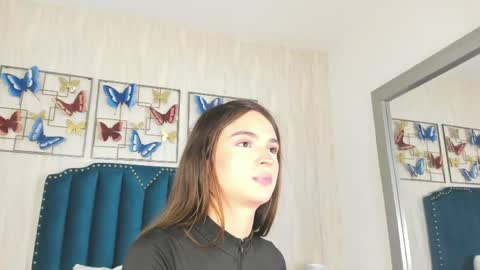 luna forever7 online show from April 23, 7:49 pm