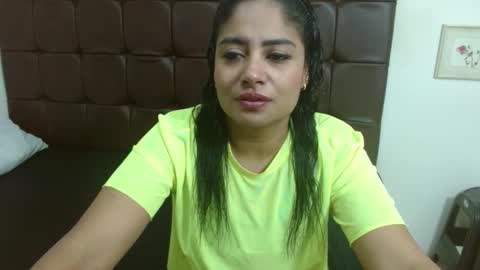 luna_fyre online show from February 17, 12:48 pm