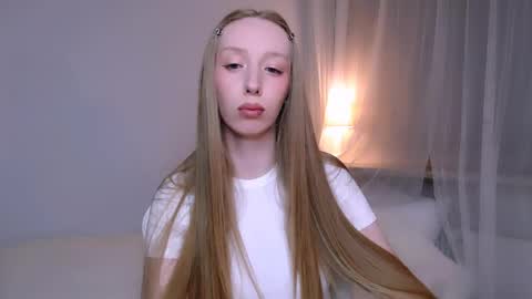 Luna online show from April 24, 9:17 pm