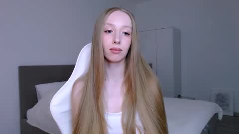 Luna online show from February 20, 9:37 pm