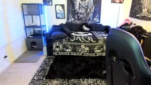 Luna online show from April 21, 1:53 am