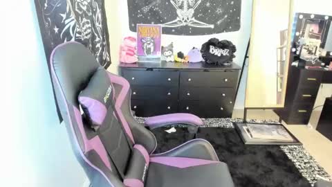 Luna online show from December 15, 8:14 pm