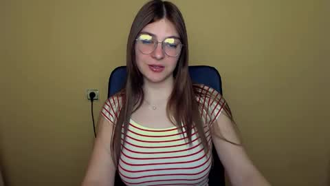 Luna online show from April 22, 8:00 am