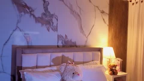 Snapshot of luna_rosse__ chatting on September 29, 11:59 am L U N A Try my private online show from September 29, 11:59 am