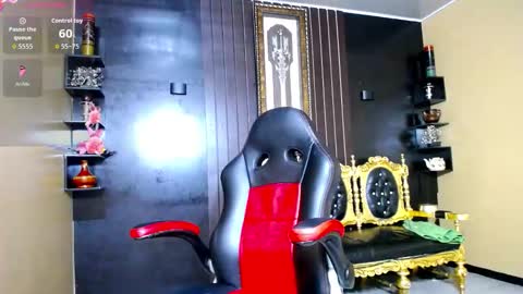 luna_sorni_ online show from December 17, 7:29 pm