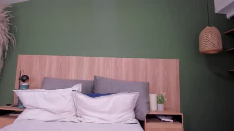 luna online show from November 24, 3:36 pm