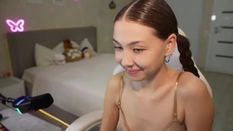 Sweet Luna online show from May 1, 5:38 pm