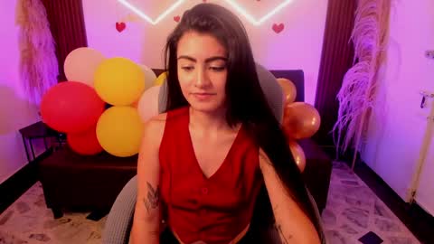 Luna  online show from April 21, 9:00 pm