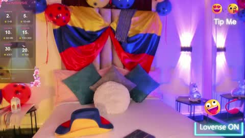 lunaa_moonn online show from June 6, 8:26 pm