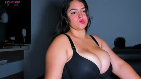 Luna Hatzel online show from July 1, 4:12 am