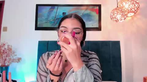 Luna Aspen online show from September 10, 6:19 pm