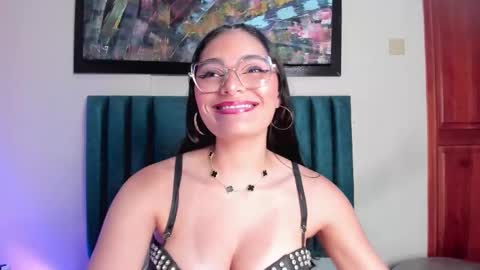 Luna Aspen online show from November 8, 7:08 pm